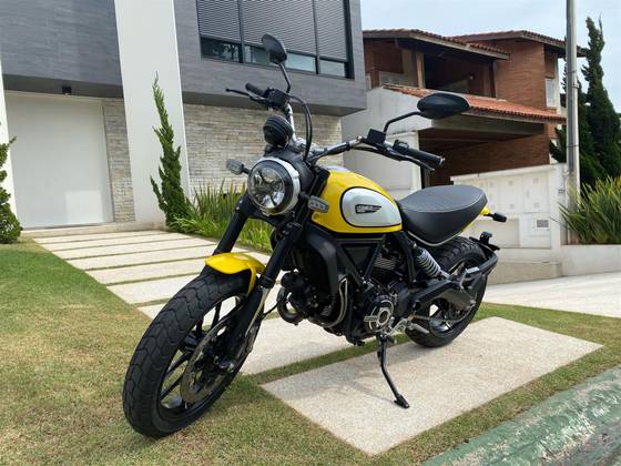 DUCATI SCRAMBLER ICON 